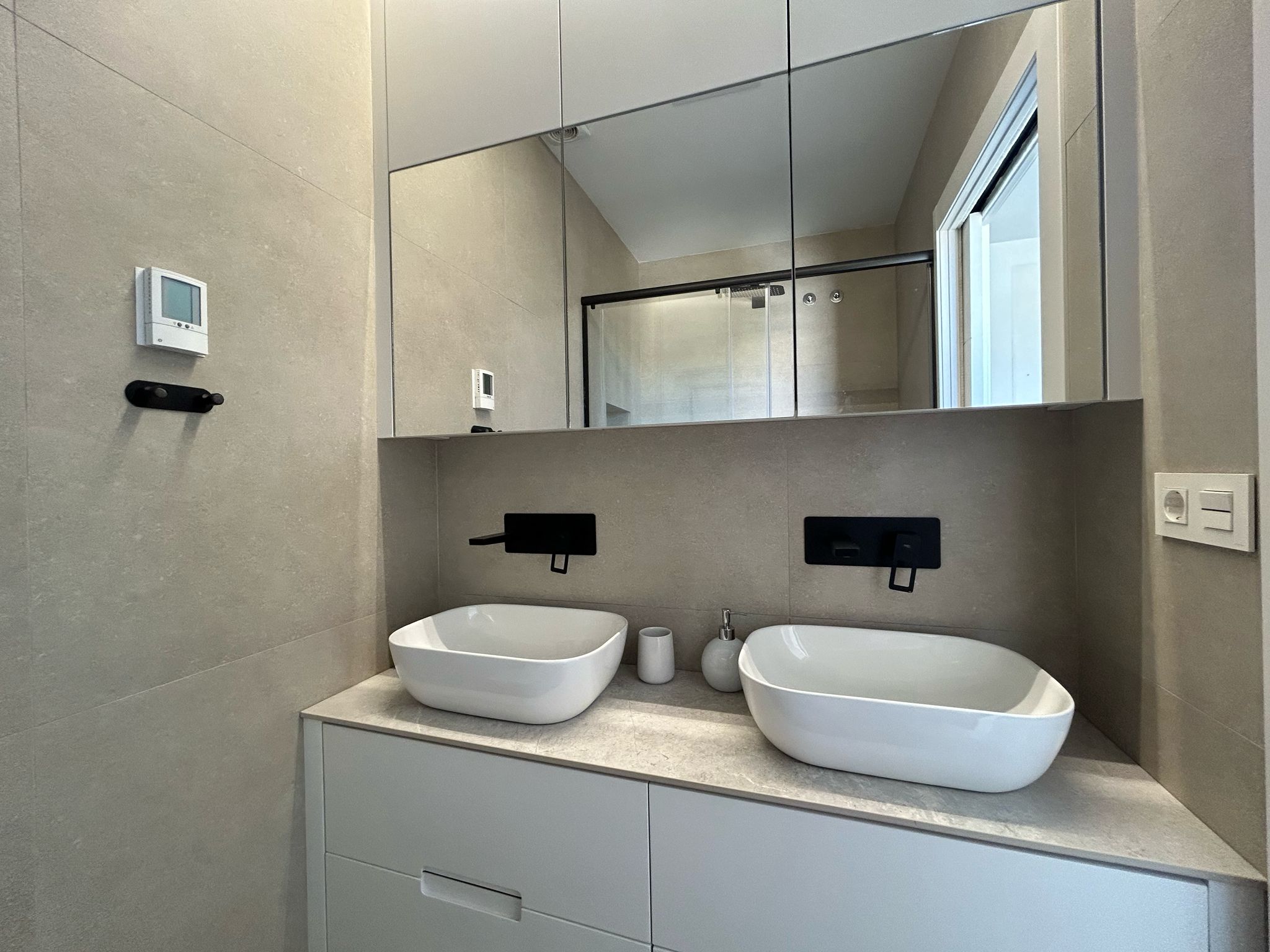 Modern Bathroom